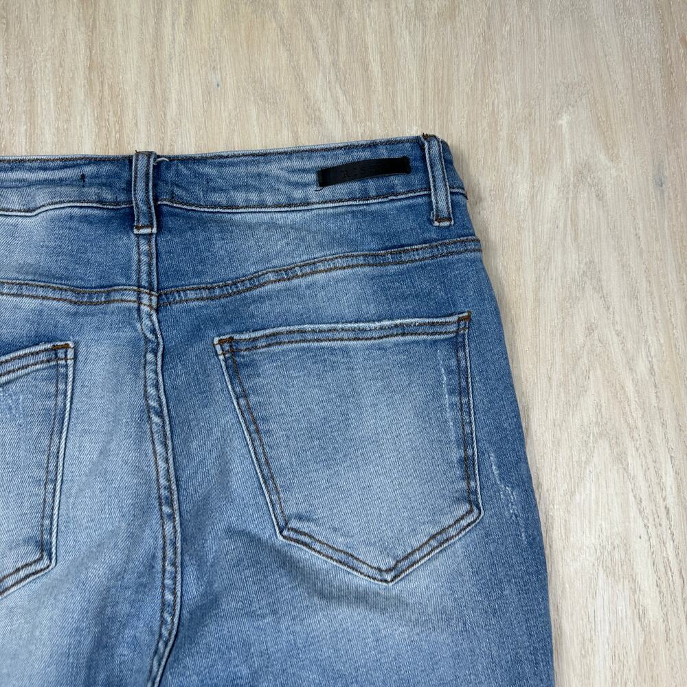 Risen Distressed High Rise Shredded Knee Grunge Edgy Cropped Boot Denim Jeans 30 - Picture 16 of 16
